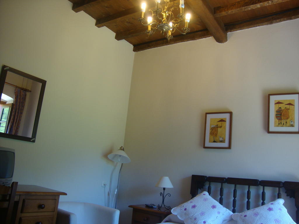 Hotel Rural Genestoso Habitación foto