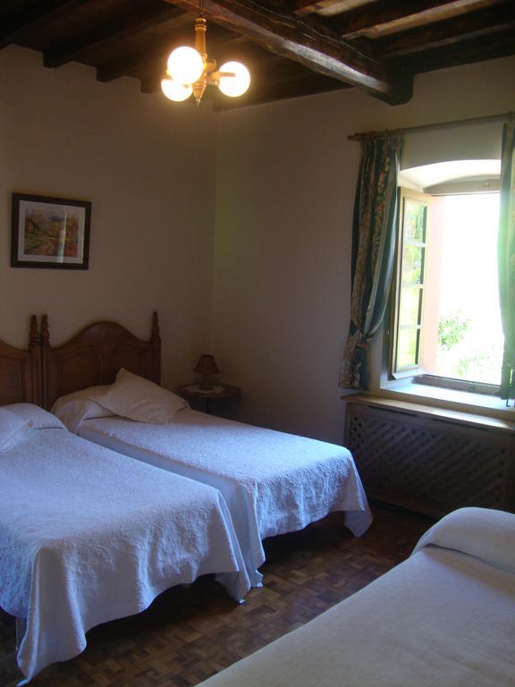 Hotel Rural Genestoso Habitación foto