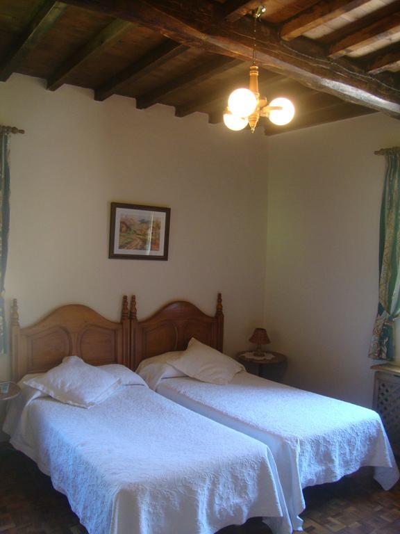 Hotel Rural Genestoso Habitación foto